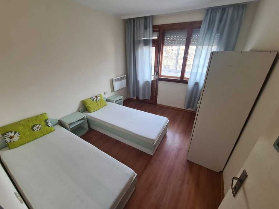 Дава се под наем Тристаен апартамент в Бургас, Лазур - 96 кв.м за 459 € - Снимка #5