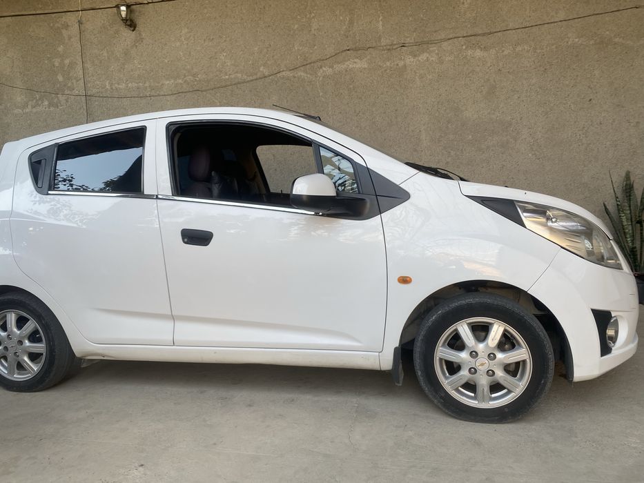 Spark 2012yili xolati zoʻr narxi 4800