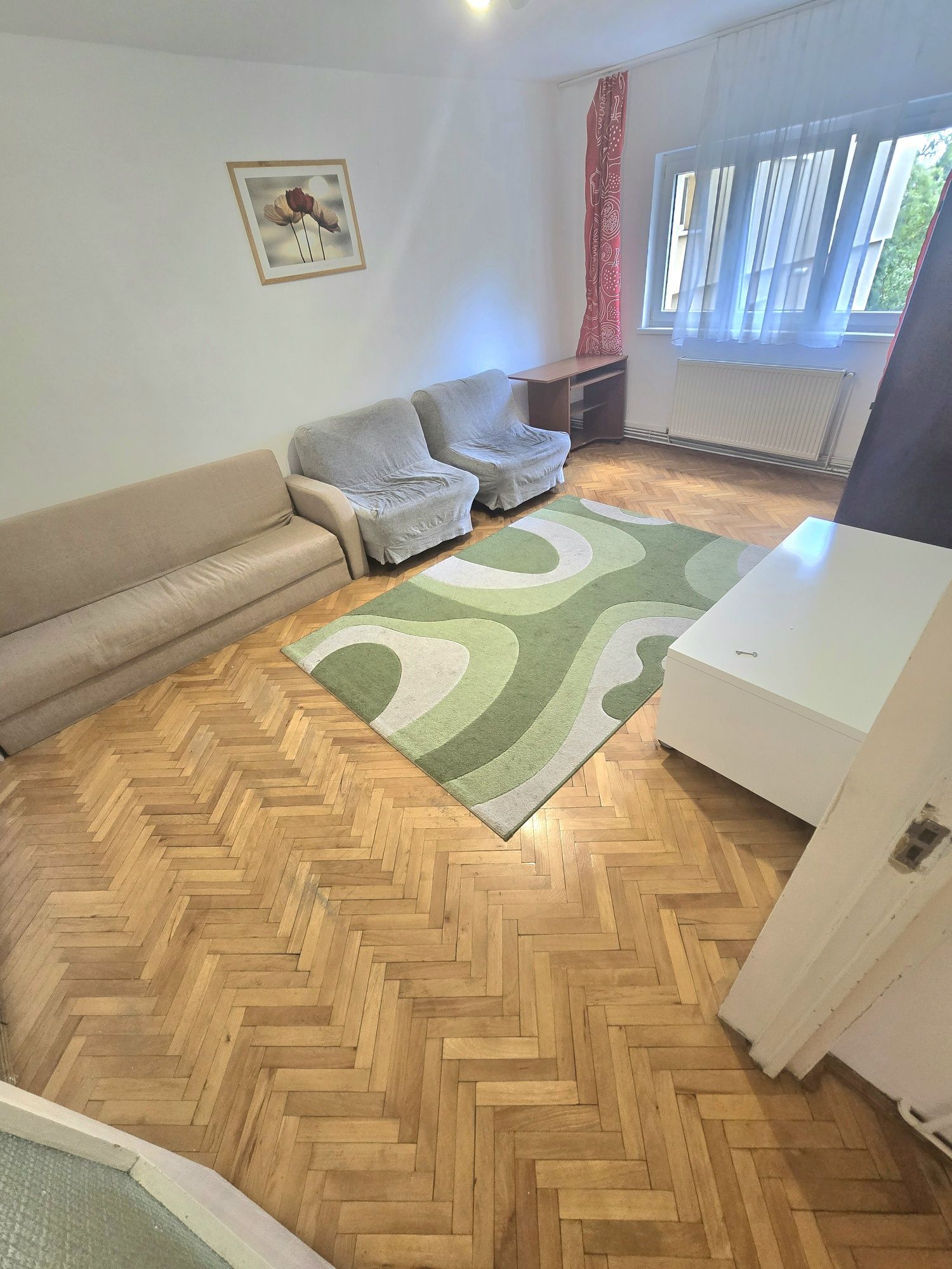 Apartament 3 camere Zorilor, etaj 2,  68 mp, 2 bai , CT