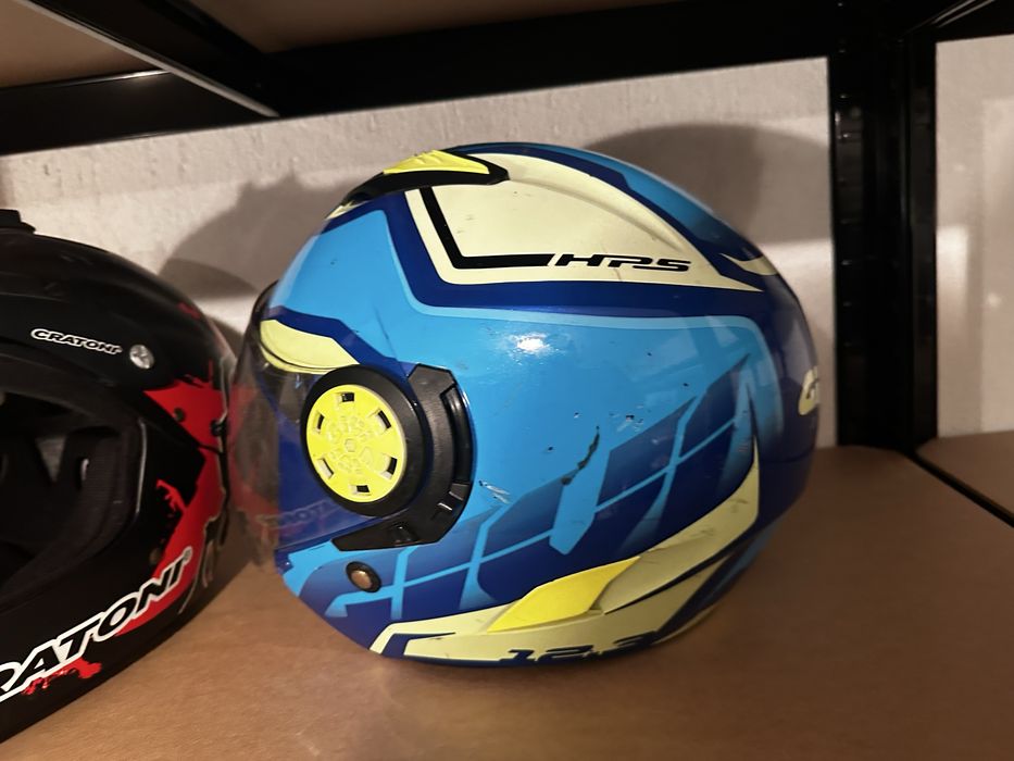 Каска за скутер Givi