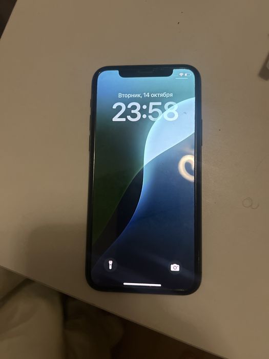 продам айфон 11 про