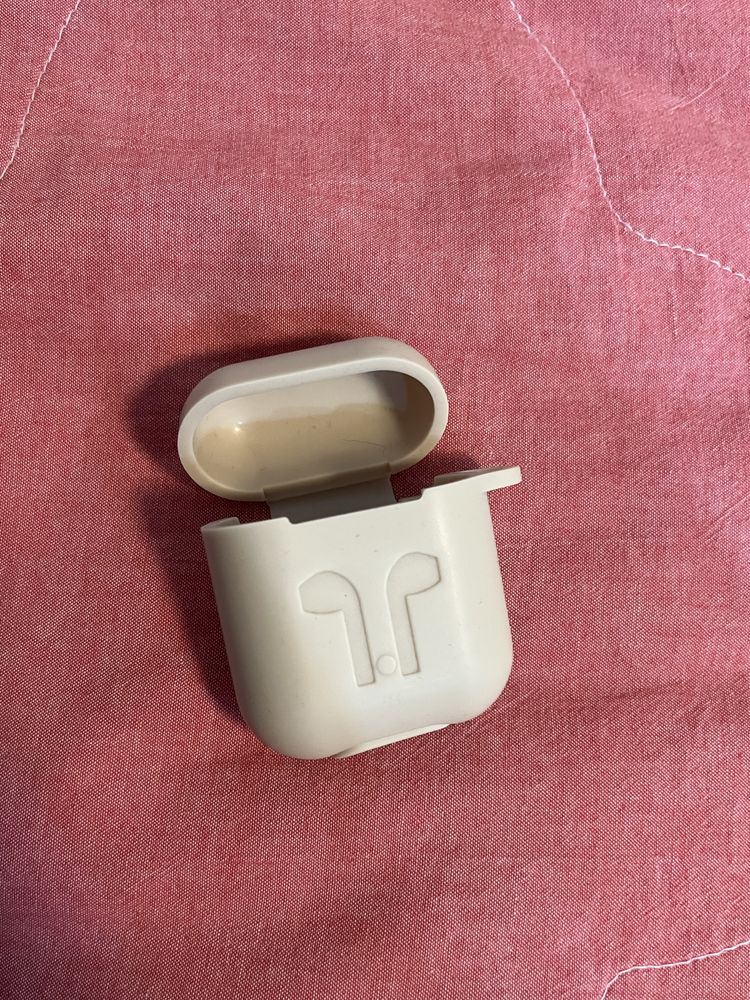 Чехол для airpods