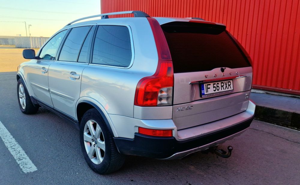 Volvo XC - 90  4X4 - 7 Locuri fab 2012