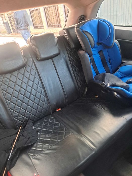 Vind ford fiesta 1.4 tdci an 2005 pret 4000 lei cu fiscal.