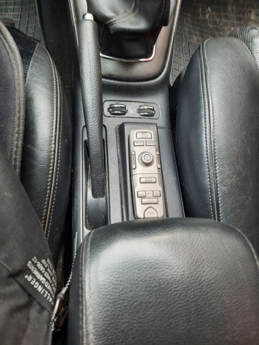 Vand Toyota Avensis 2.0d, FULL OPTIONS,acte val, fiscal la SUPER PRET!