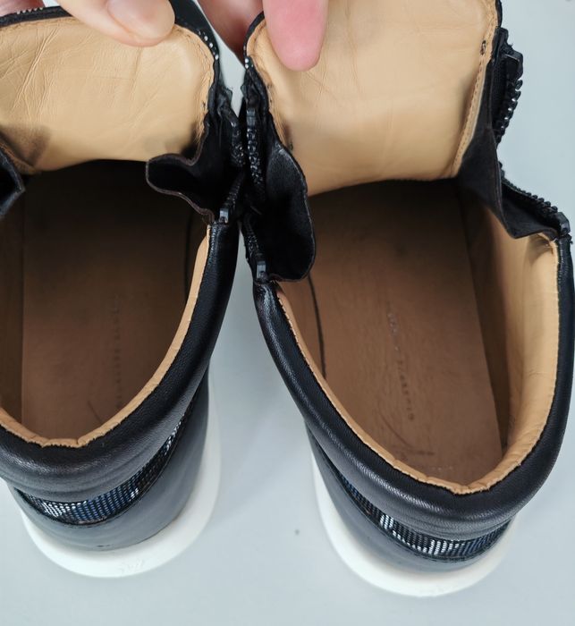 Vând Giuseppe Zanotti 42