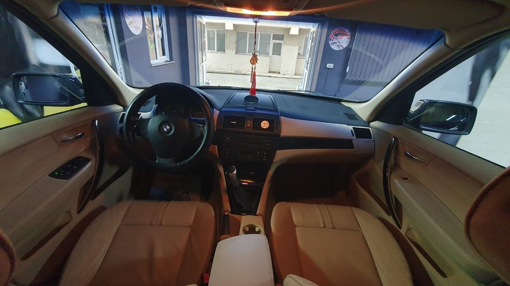 Vând BMW x3 2009