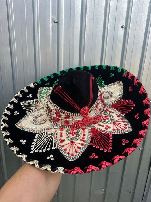 Palarie Pigalle făcută manual