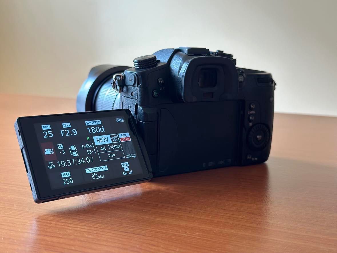 Panasonic GH5 + Obiectiv Leica 12-60mm f/2.8-4 - Cu Factură