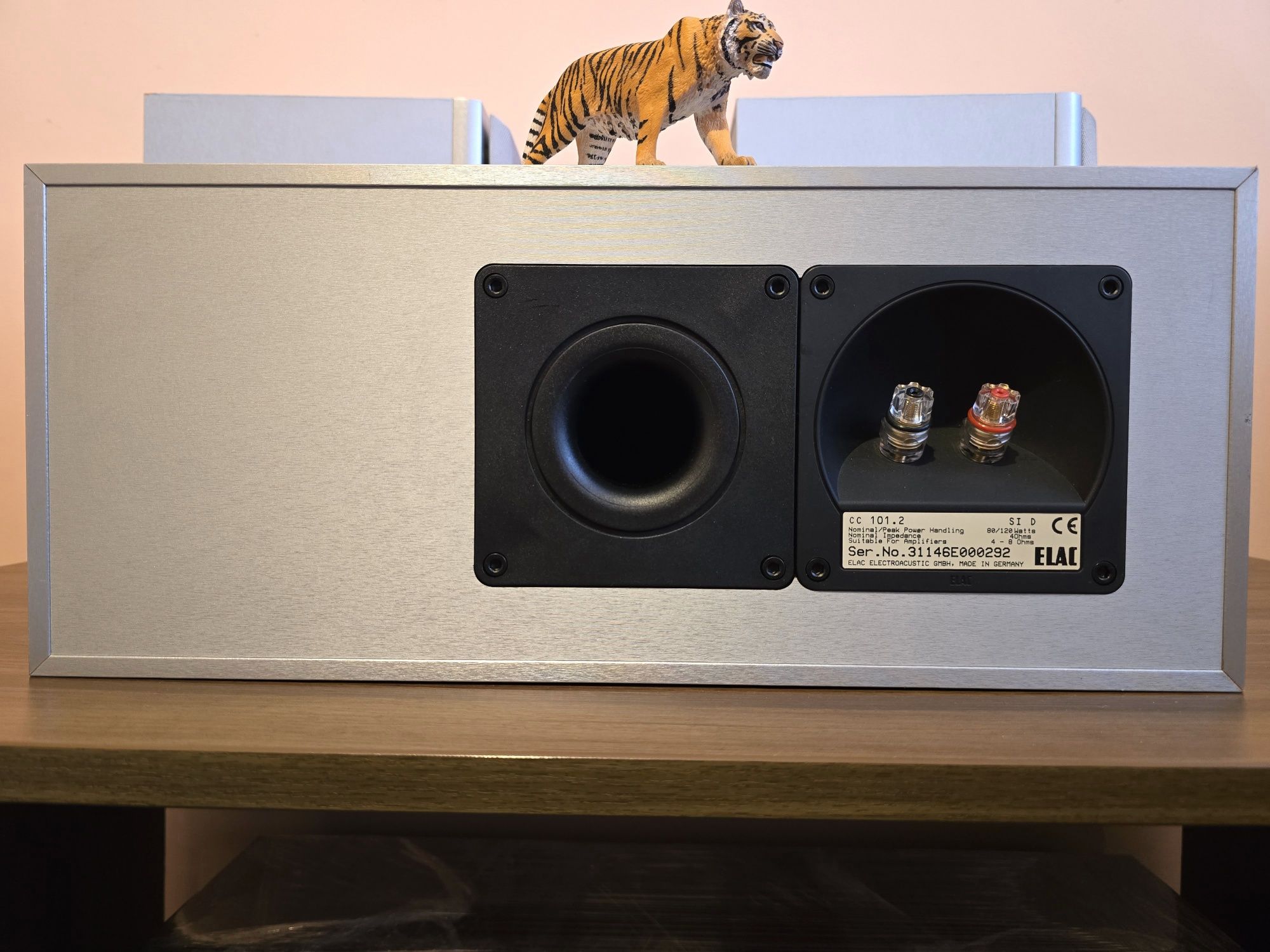 Elac CC-101.2. Boxa centru premium. Calitate de la Elac. Preț fix !