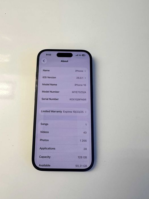 Iphone 16 128gb пълен комплект + кейс на Mous + 1г оставаща гаранция