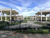 Ansamblu 8 case la structura, 3298mp teren, autorizatie valabila