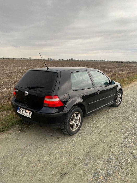 Volkswagen Golf 2003