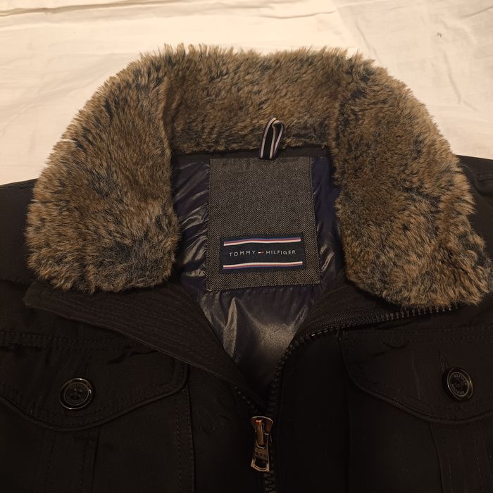 Geaca Tommy Hilfiger cu puf Xl