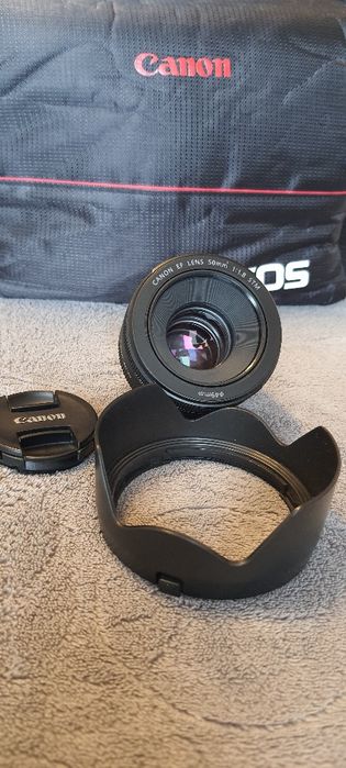 Canon EOS 1100D + 3 обектива (18–55, 55–250, 50mm) + аксесоари