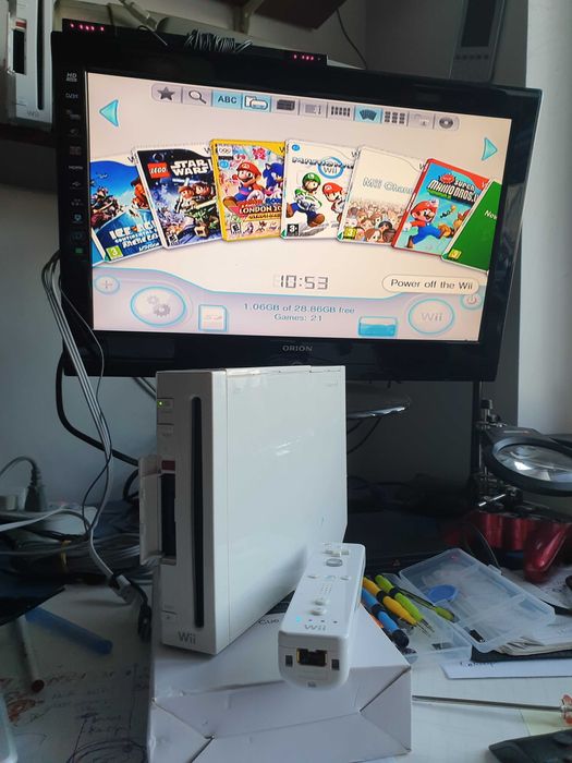 Consola Wii modata si accesorii
