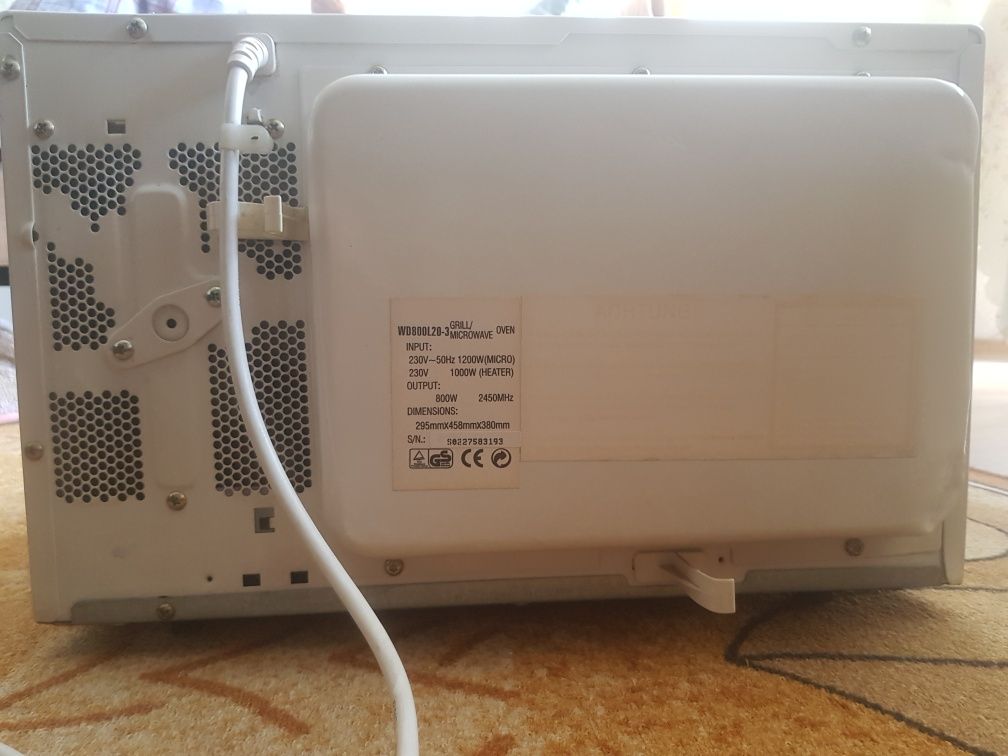 Микровълнова печка WD800L20-3