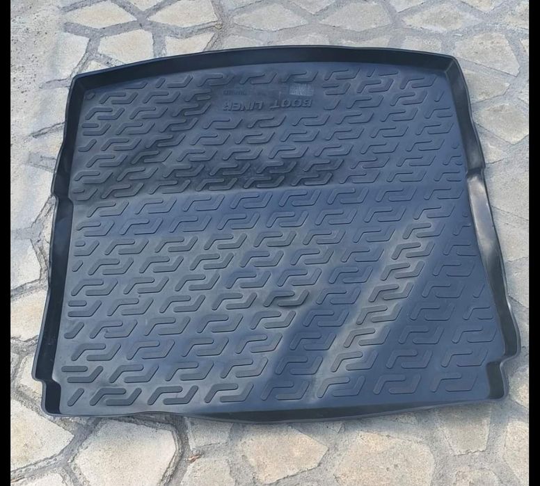 Tavita portbagaj pentru Renault Talisman