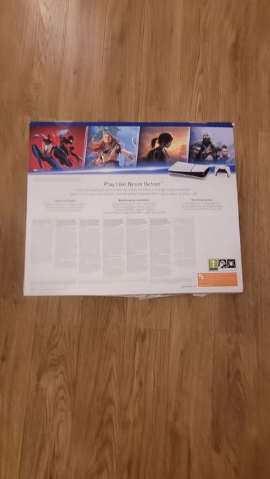 PlayStation 5 nou, sigilat cu joc fifa 2025 sigilat
