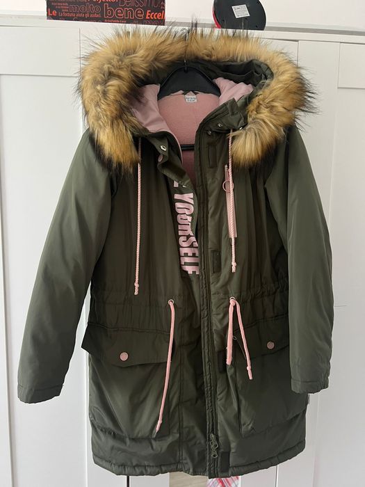 Продам подростковую куртку в идеальном состоянии