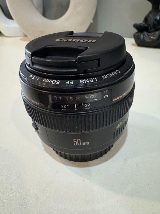 KiCanon Full Frame 6D Mark II + 50mm f1.4 la cutie!