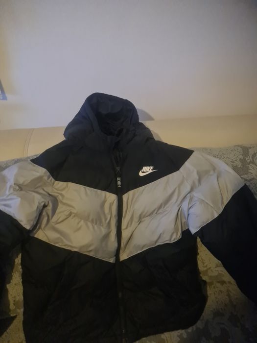 Детско яке марка NIKE размер XL