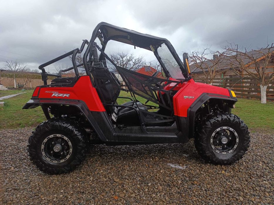 Vând Polaris RZR 800