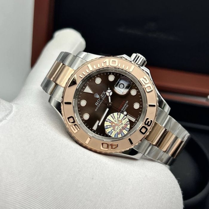 rolex yacht - master chocolate dial