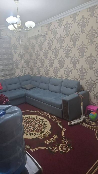 Юнусабад 8 квартал. Продается квартира 2/1/4