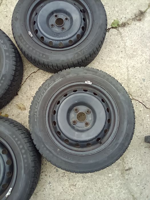 vand set 4 jante I20 cu anvelope/ cauciucuri de iarna Lassa 185 65 R15