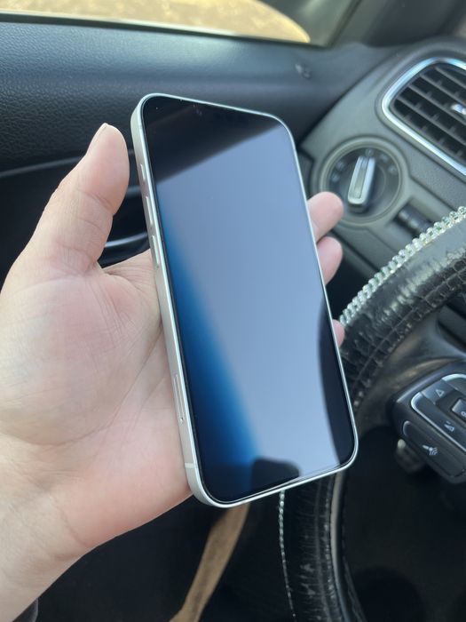 Продам айфон новый нму пару дней