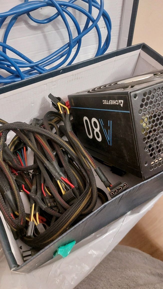 Блок питания Chieftec A-80 750W