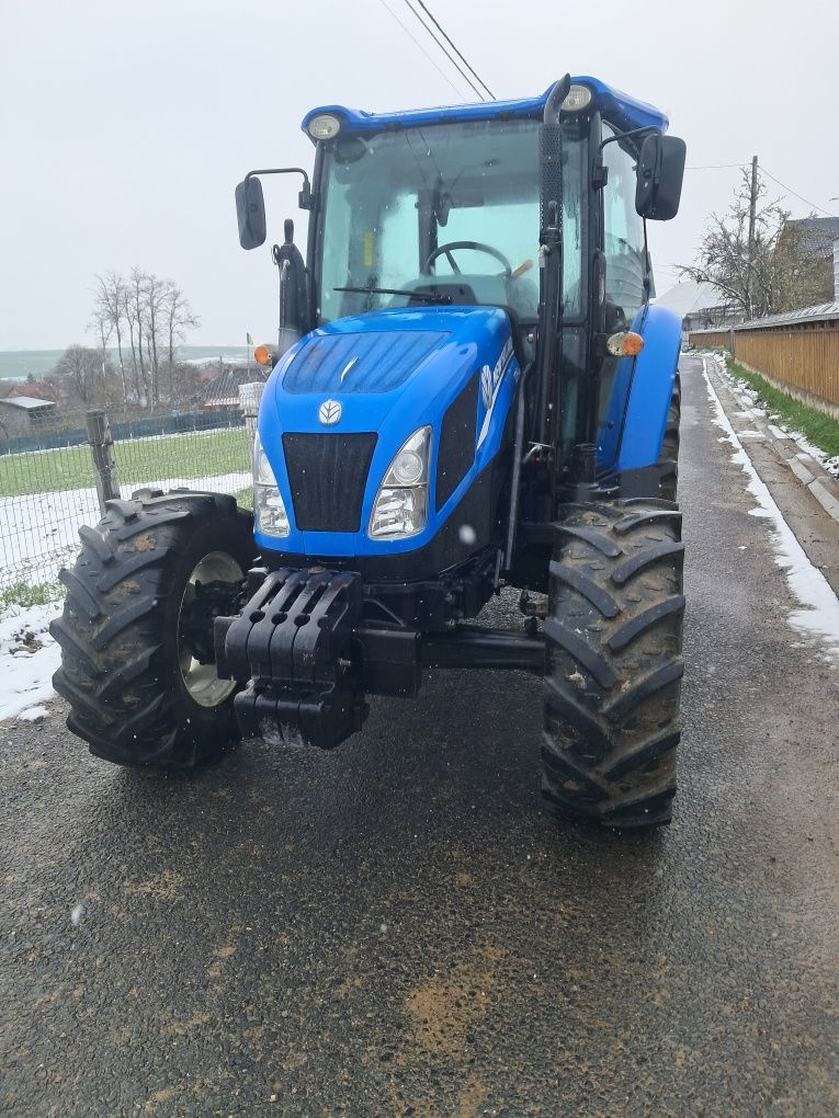 Vând tractor New Holland TD5-65