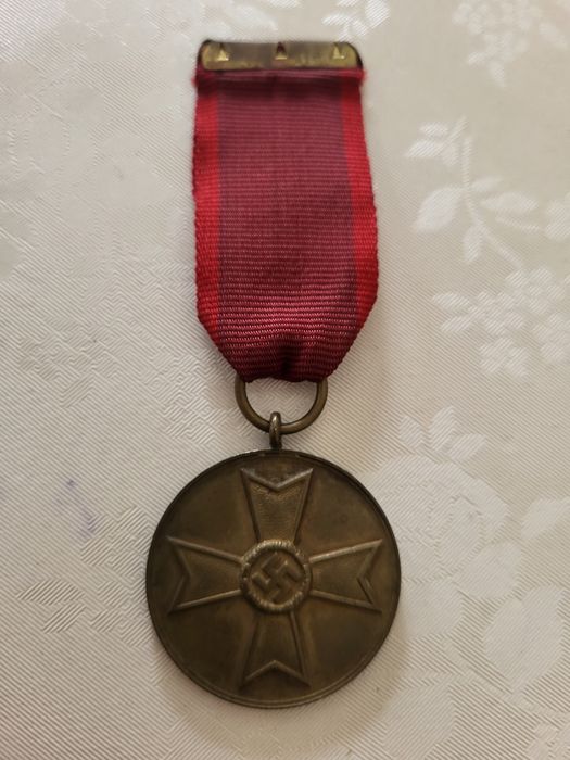 Медаль за военные заслуги с 1939года