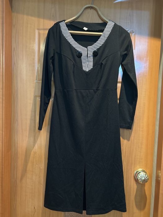 Продам платья трикотаж