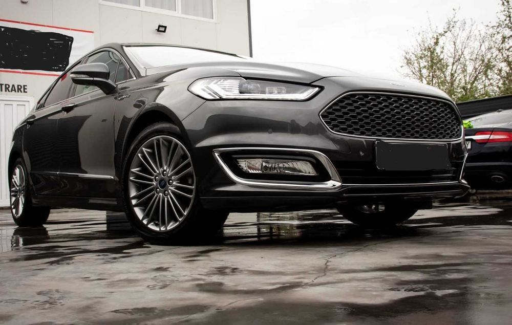 Ford Mondeo Vignale Hybrid 2019