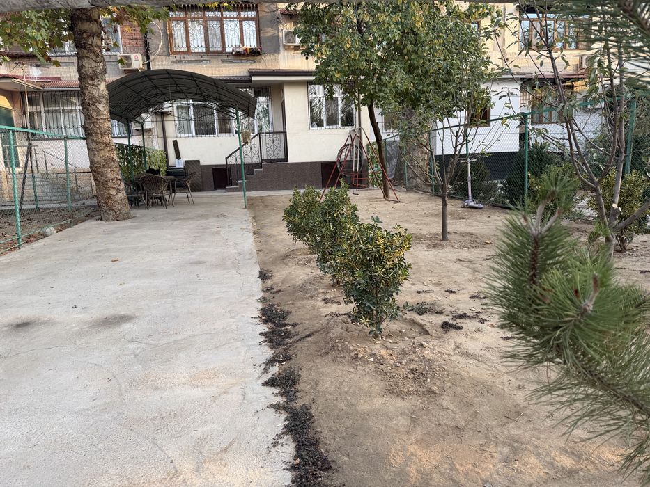 Срочно своя Юнусабад-6 4/1/4 (2 огород)