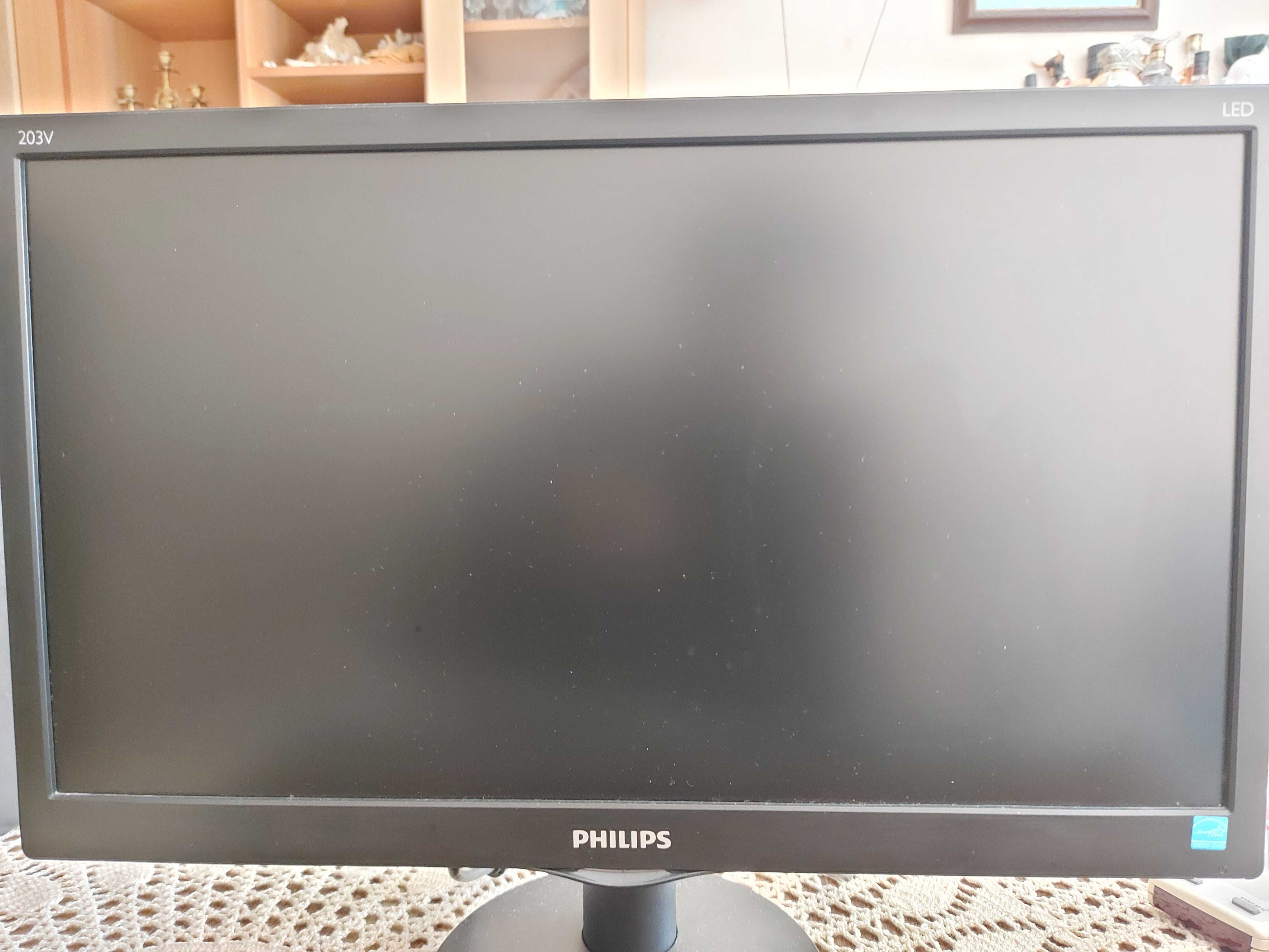 Монитор Philips 46x28 cm