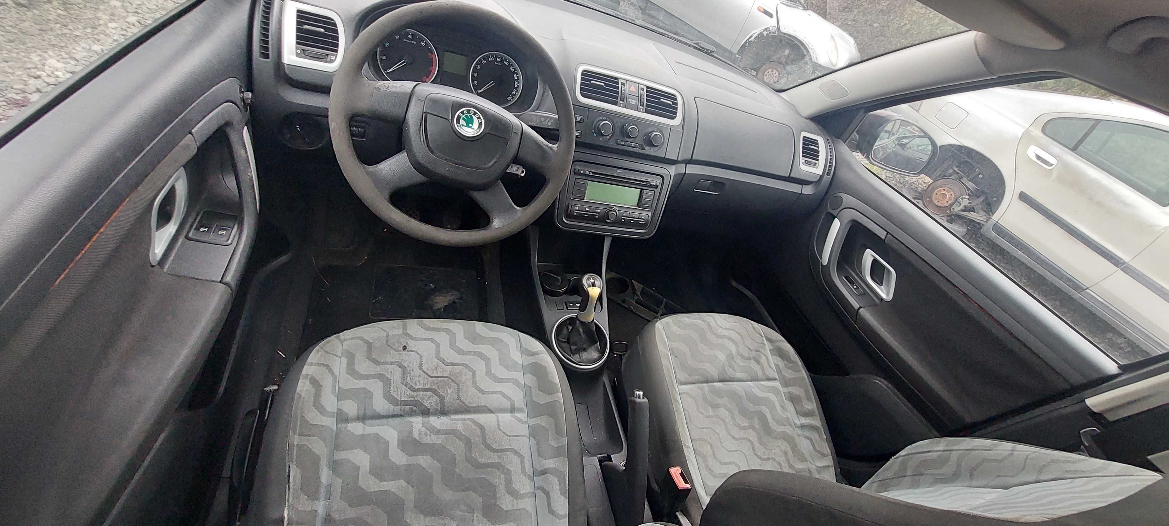 Skoda Fabia 1,2 i , Шкода Фабия на части!
Януари 2010