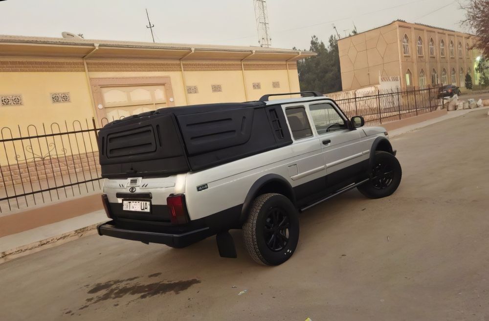 Niva 4x4 Sotiladi