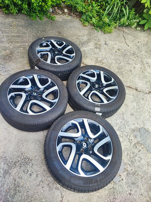 Vînd set roți aliaj pe 17' renault captur