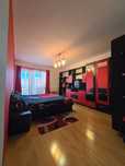 Pers fizică vând apartament decomandat, utilat cu parcare inclusă 44mp