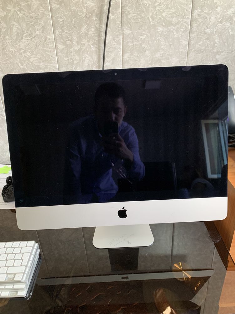 iMac 8/1 tb sastaya ideal 21.5 razmeri