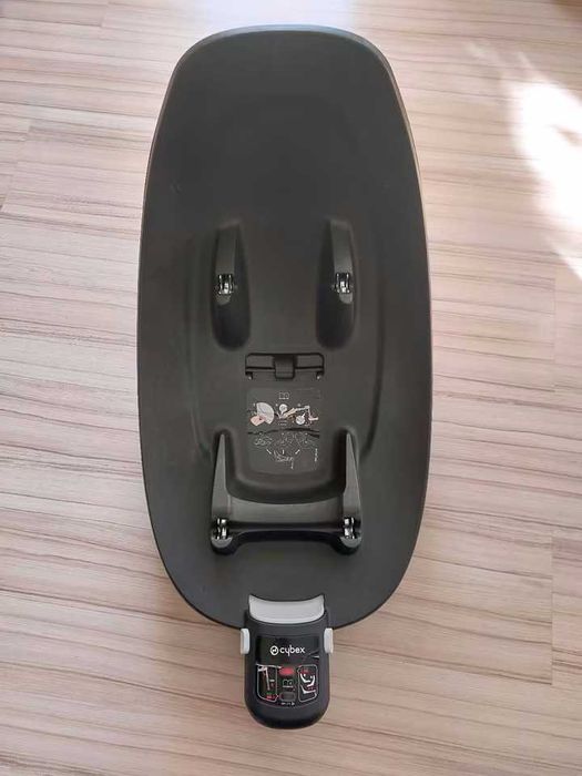 Столче за кола CYBEX Sirona M2 i-Size + база CYBEX Base M