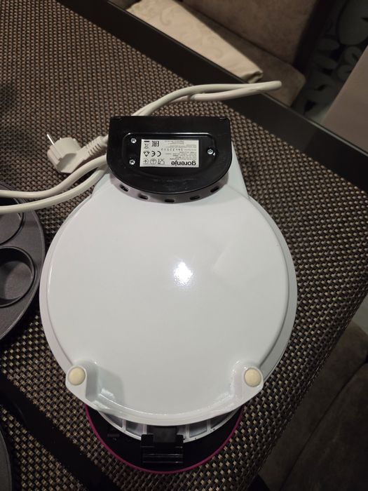 Гофретник Gorenje WCM702PW, 700W, Незалепващи плочи, Розов