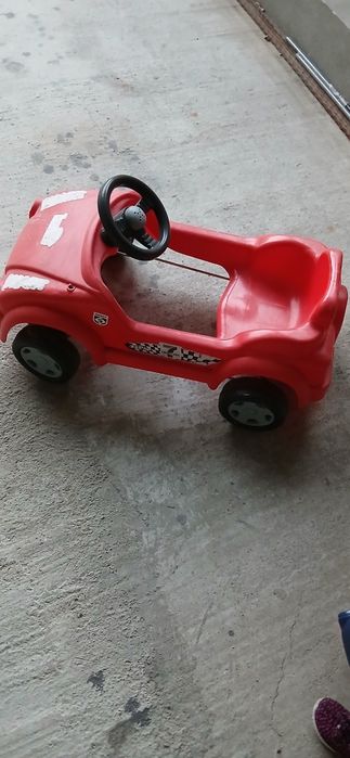 Masinuta cu pedale