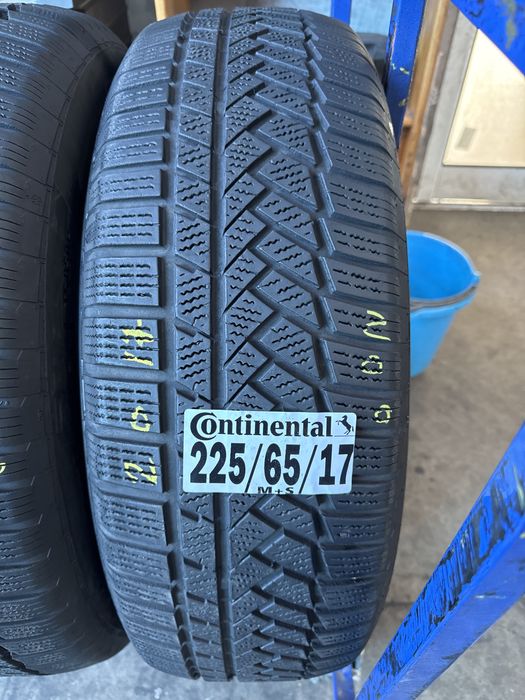 225/65/17 Continental M+S