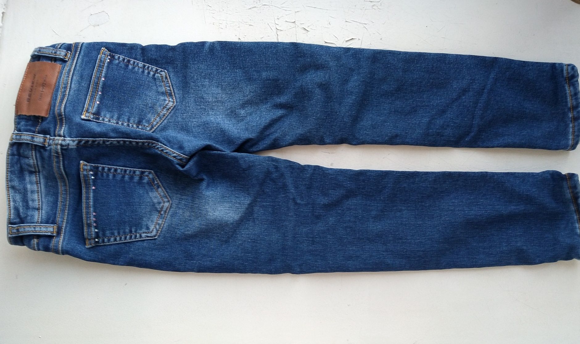 Продам детские джинсы, рост 122