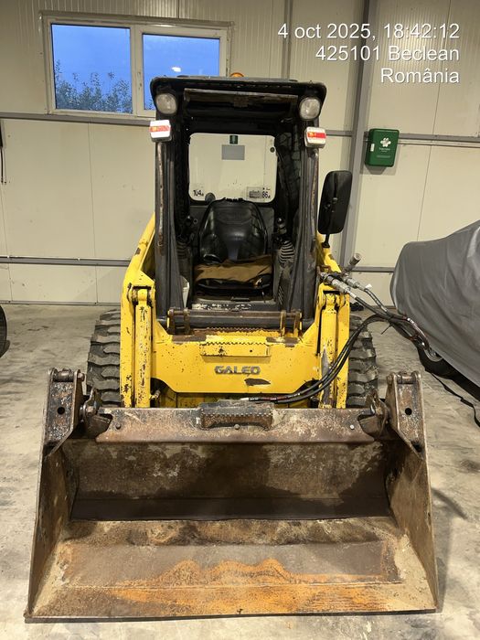 Incarcator frontal  Komasu SK714