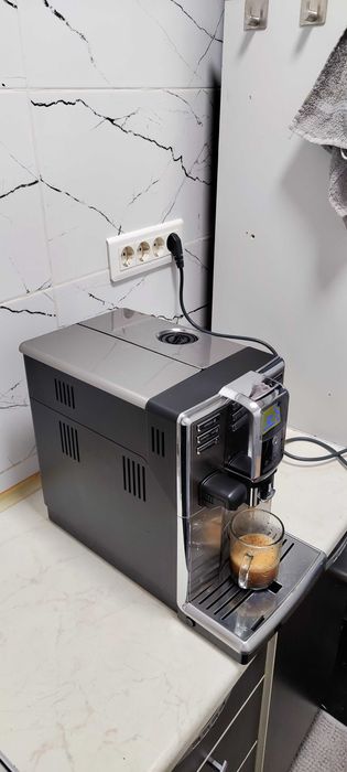 Espressor Automat Saeco Incanto HD8917 Aparat cu Cafea Boabe